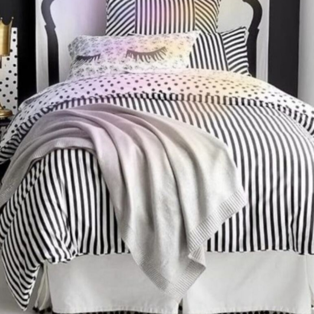 Pottery Barn Teen Striped Black and White Duvet Set